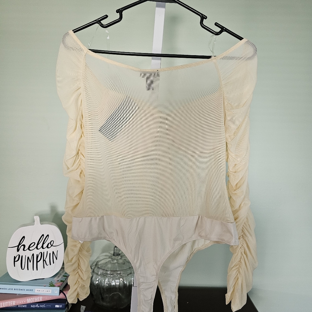 Privy Meshin Up Mesh Long Sleeved Bodysuit Cream Size Large - Picture 7 of 8